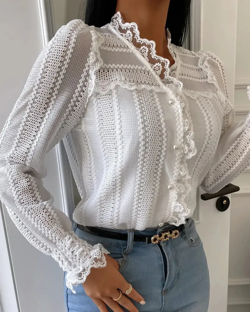 Deanwangkt - Button front top with lace trim and long sleeves