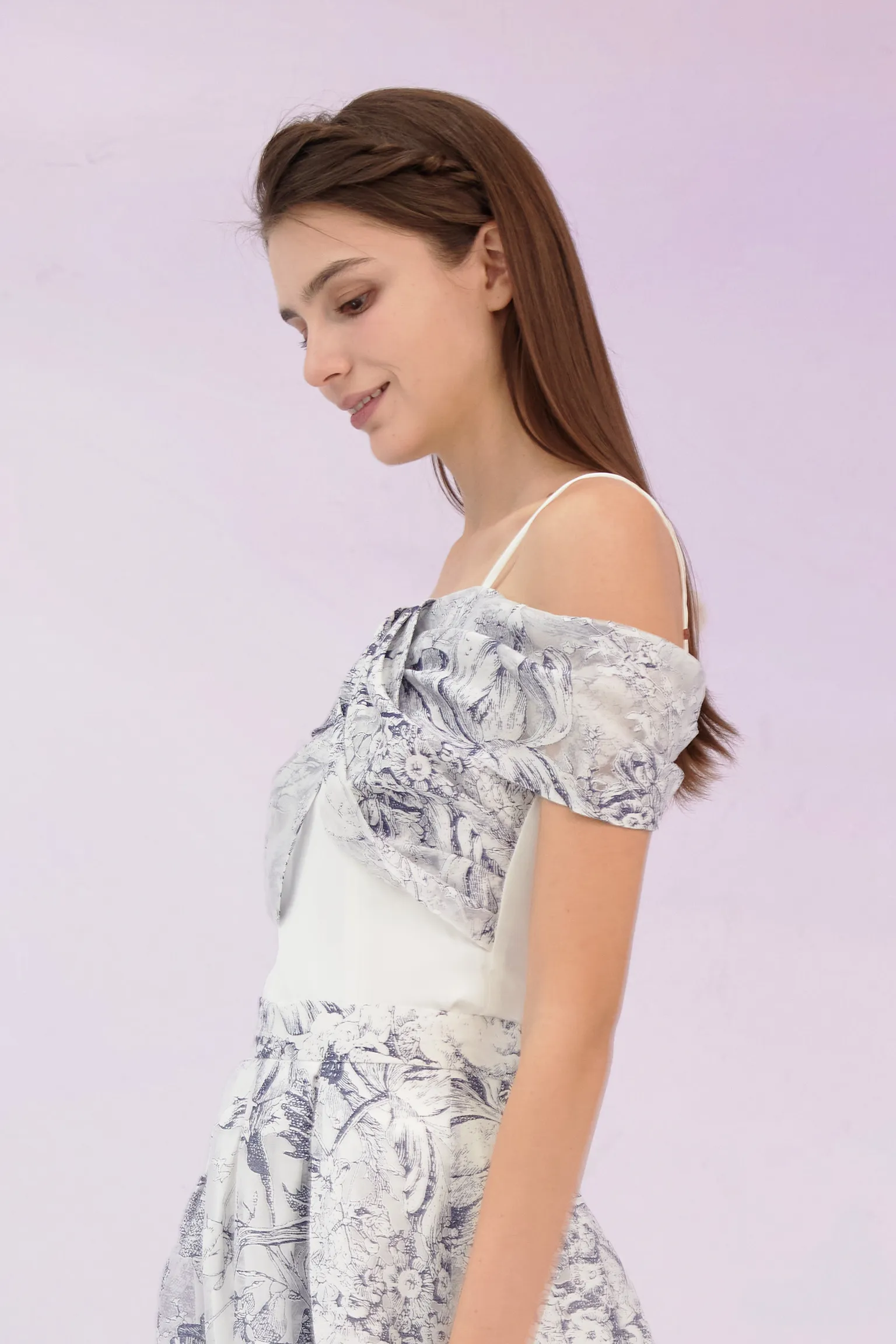 Grazia White With Blue Print Top