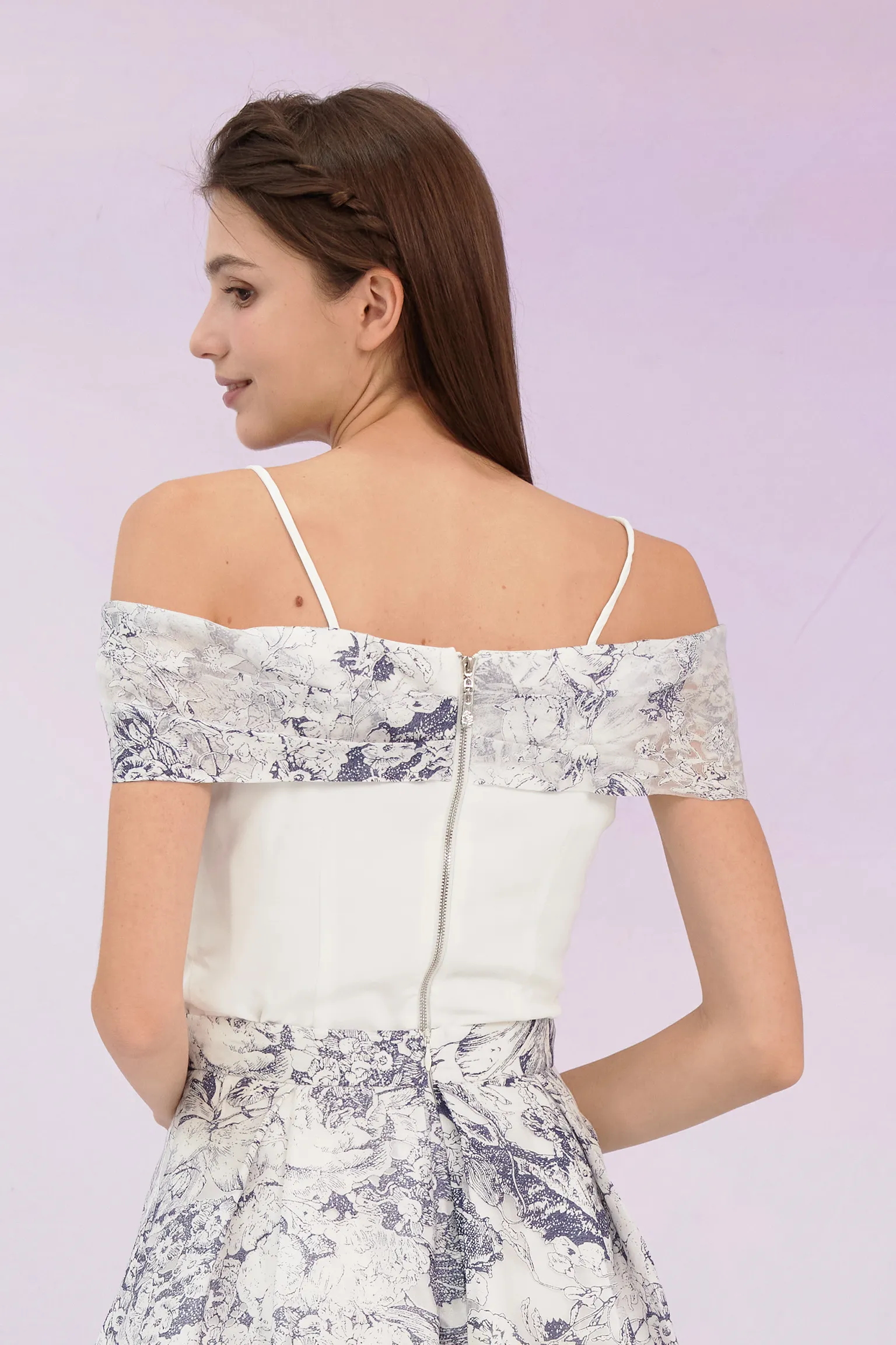Grazia White With Blue Print Top