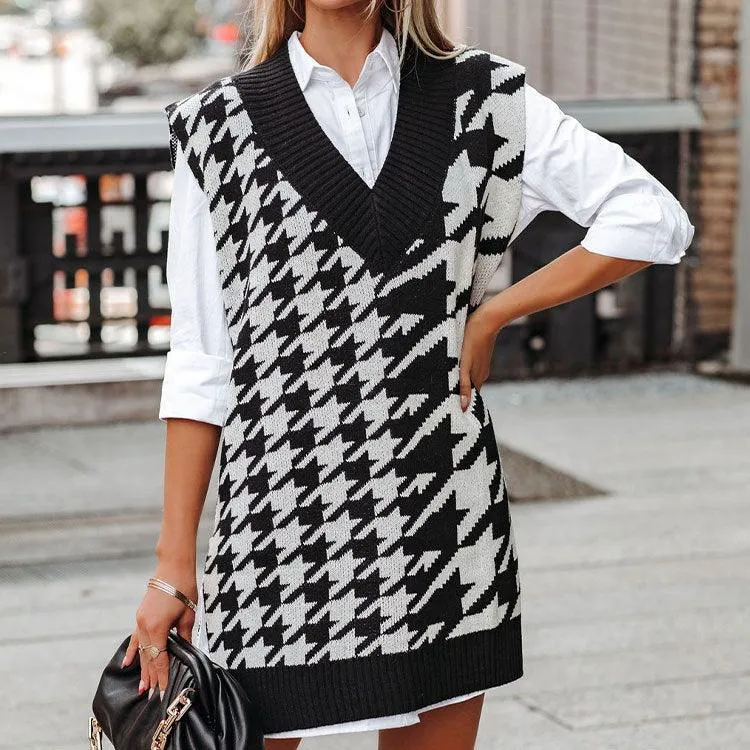 Houndstooth V-Neck Loose Knit Vest