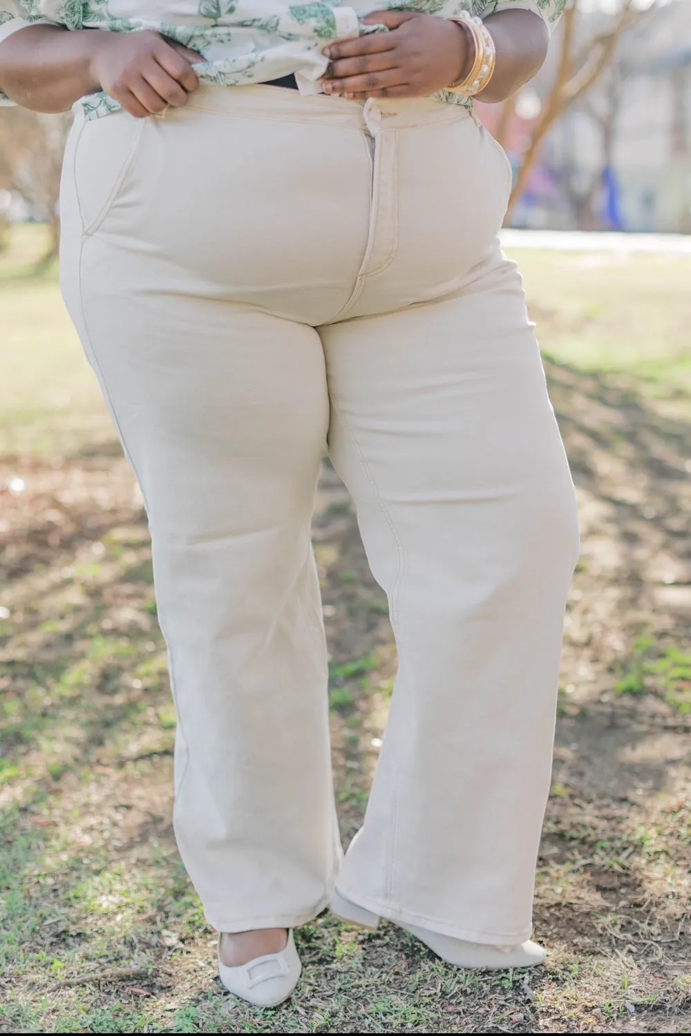 Ivory Mid-Rise Wide Leg Crop (0-22)