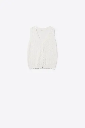 Pointelle Knitted Vest With Scalloped Edges In White